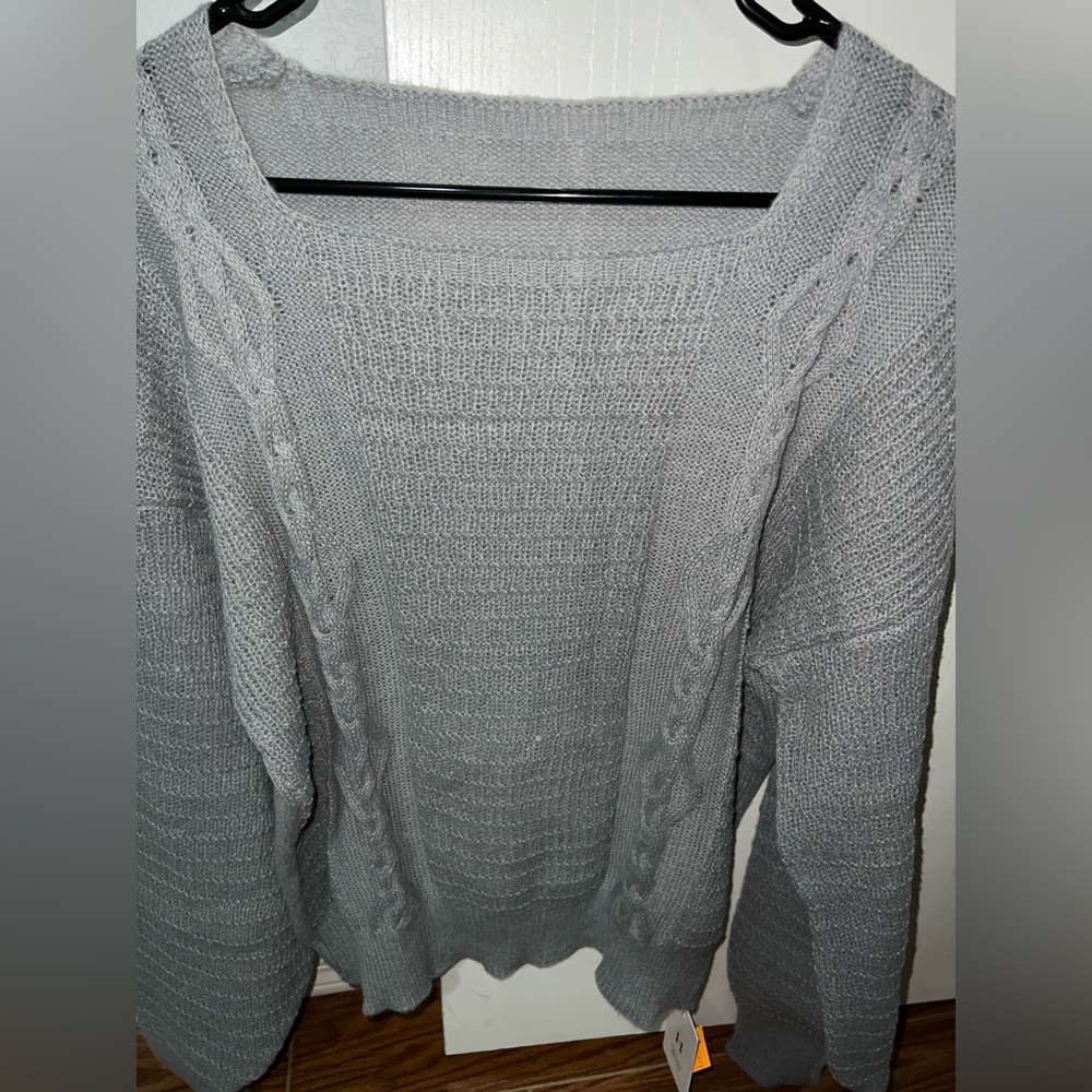 Sweater - Picture 2 of 8